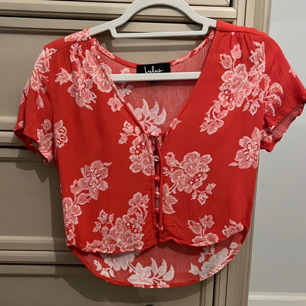 Short sleeve dark orange and floral crop top